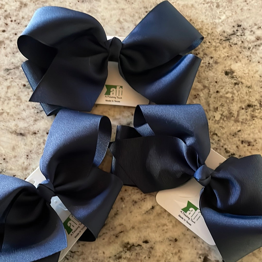Uniform XL Solid Color Bow